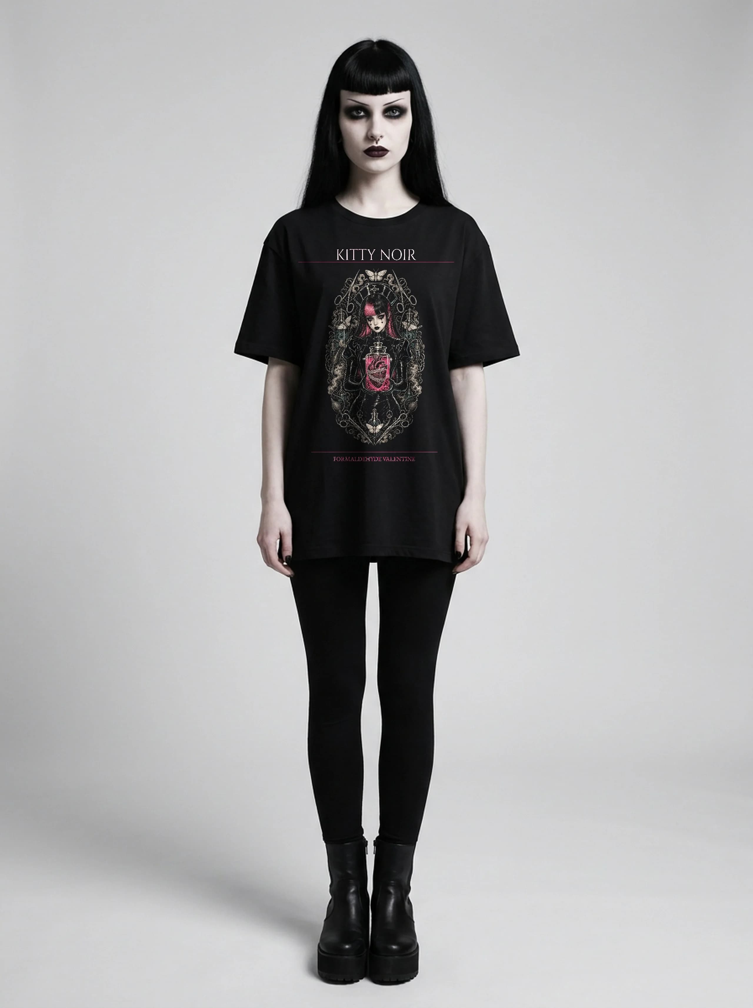 Kitty Noir T-Shirt: female model, full length
