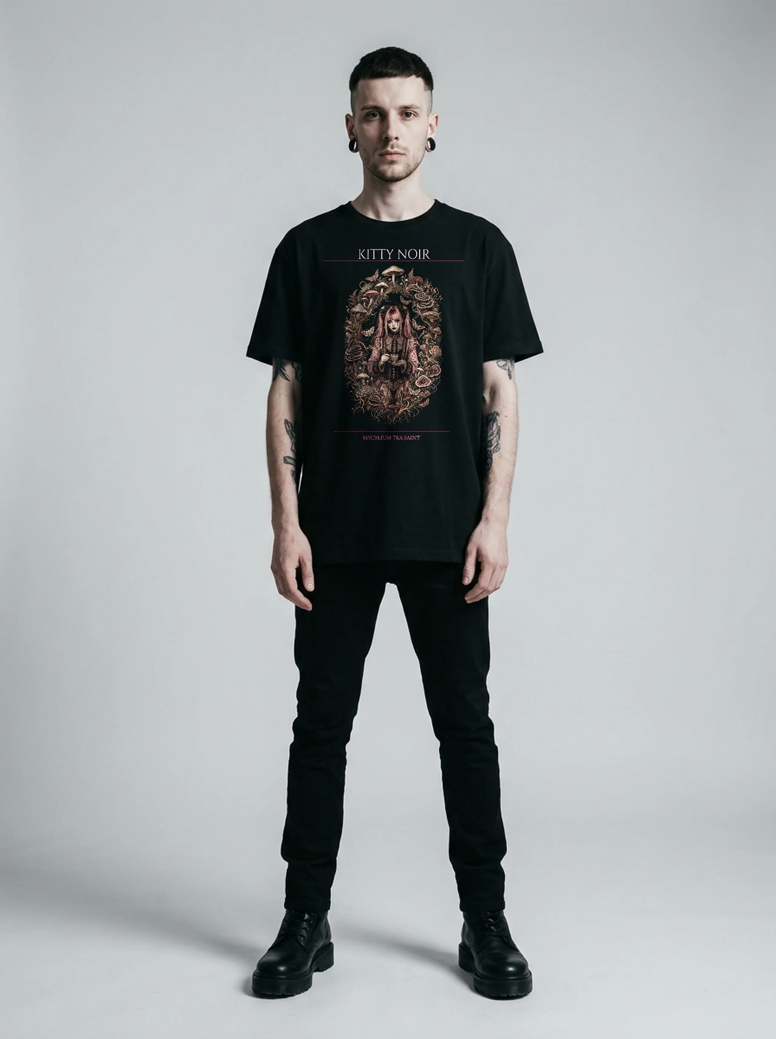Kitty Noir T-Shirt: male model, full length