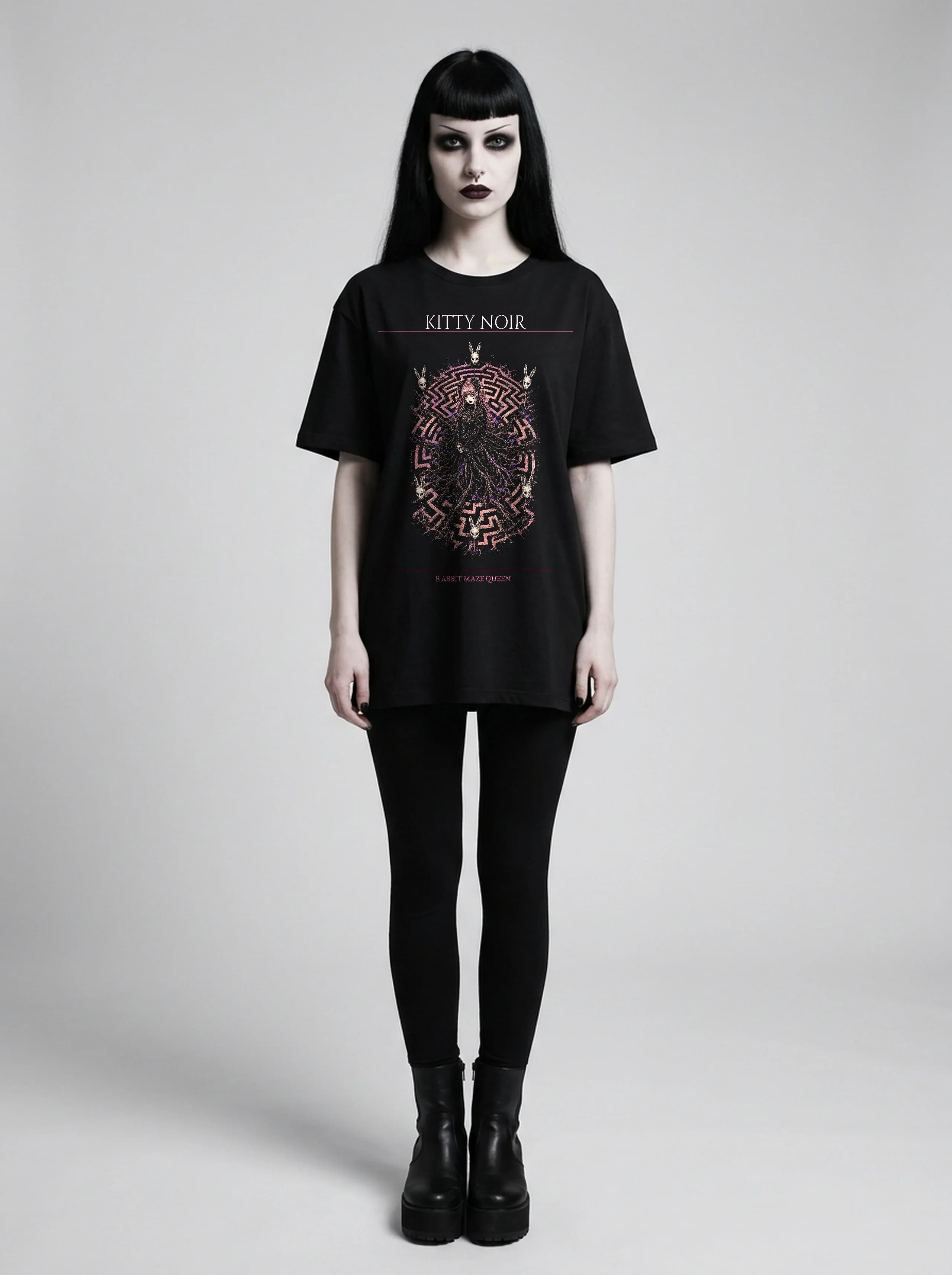 Kitty Noir T-Shirt: female model, full length