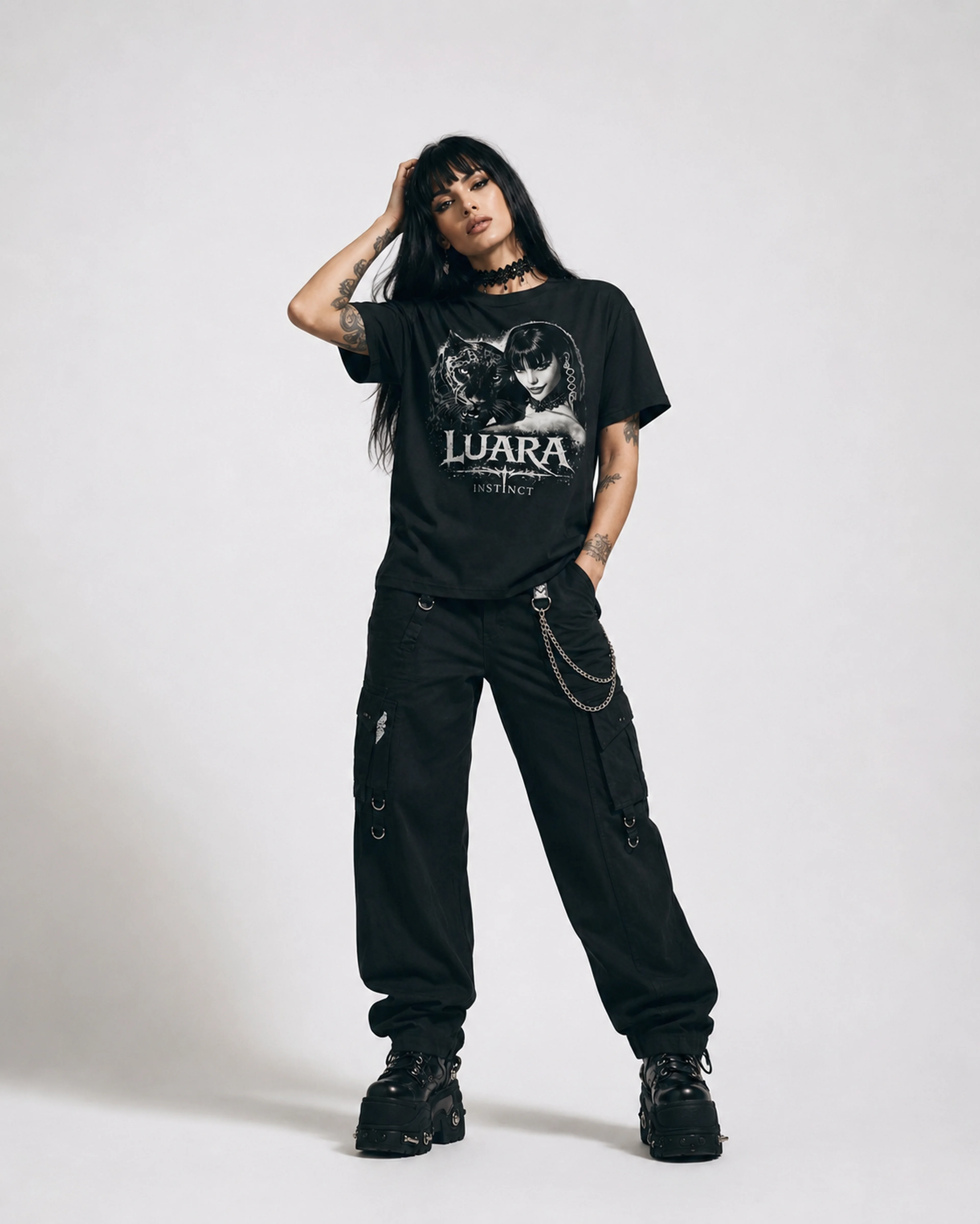 Luara | Instinct T-Shirt: female model, three-quarter view
