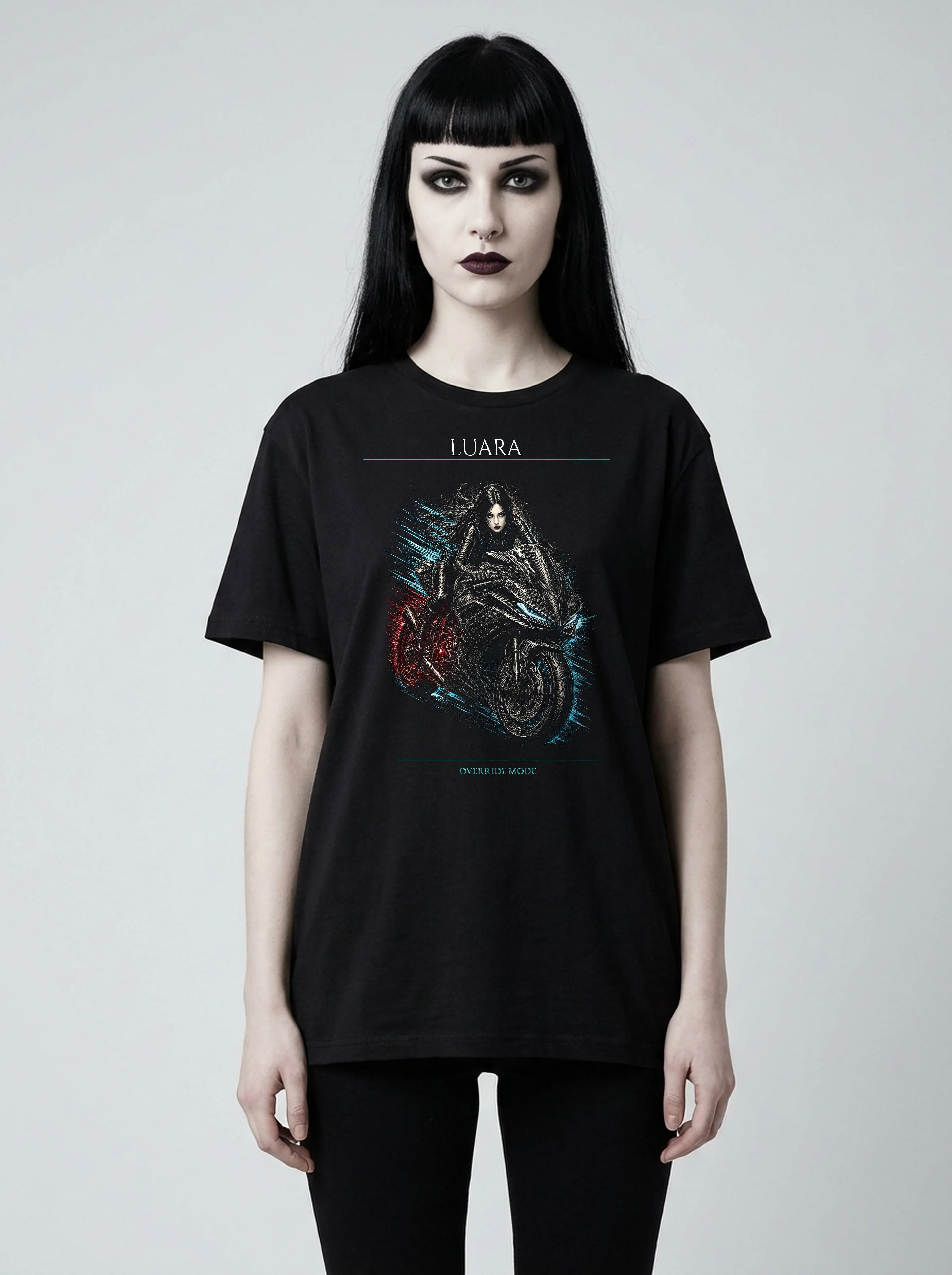 Luara T-Shirt: female model, front view