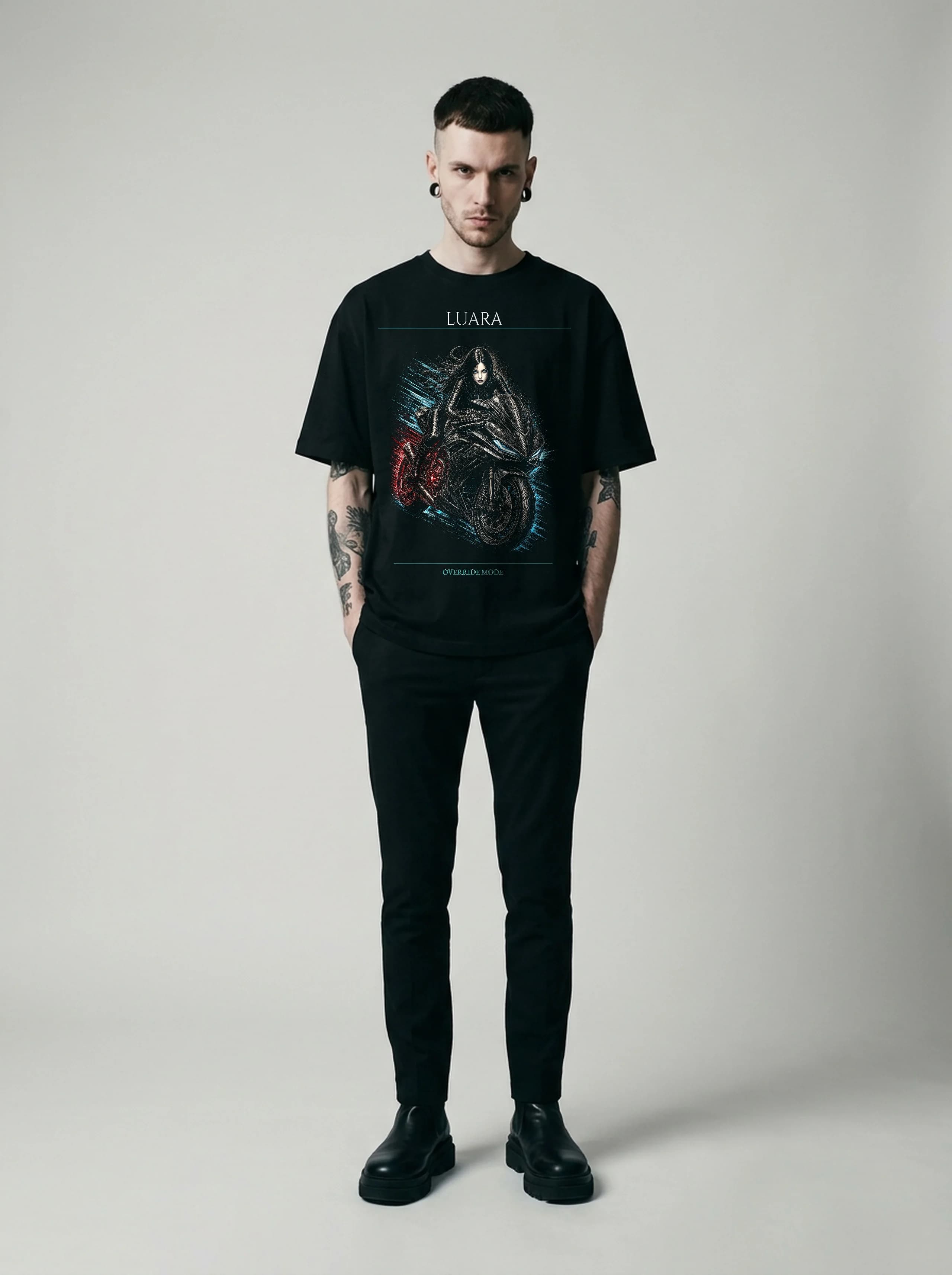 Luara T-Shirt: male model, full length